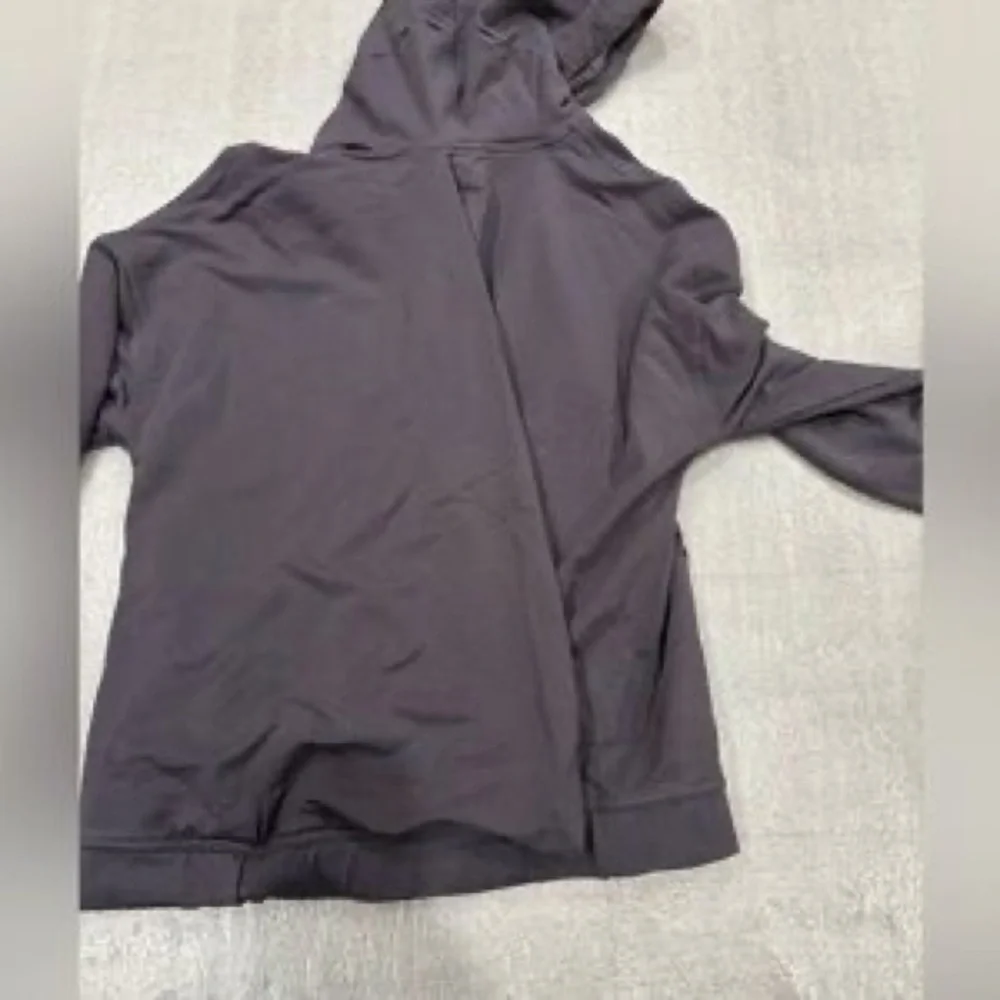 Classic Lightweight Hoodie in Deep Plum